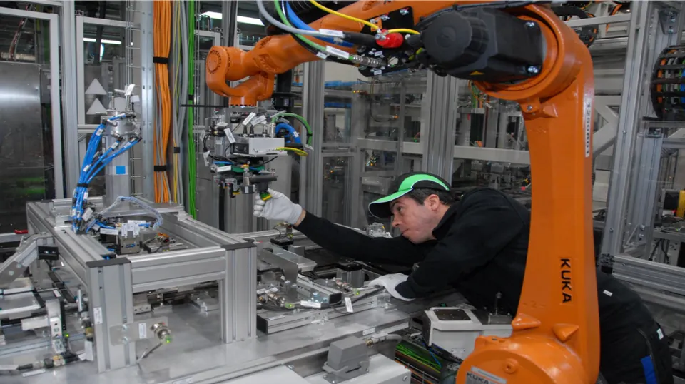 Automatización y celdas robóticas