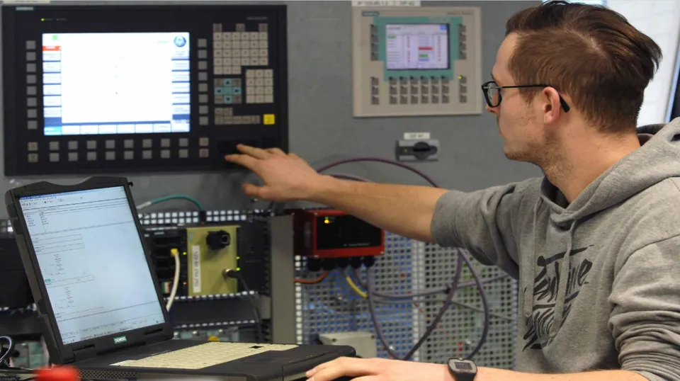 Control industrial, PLC e IoT
